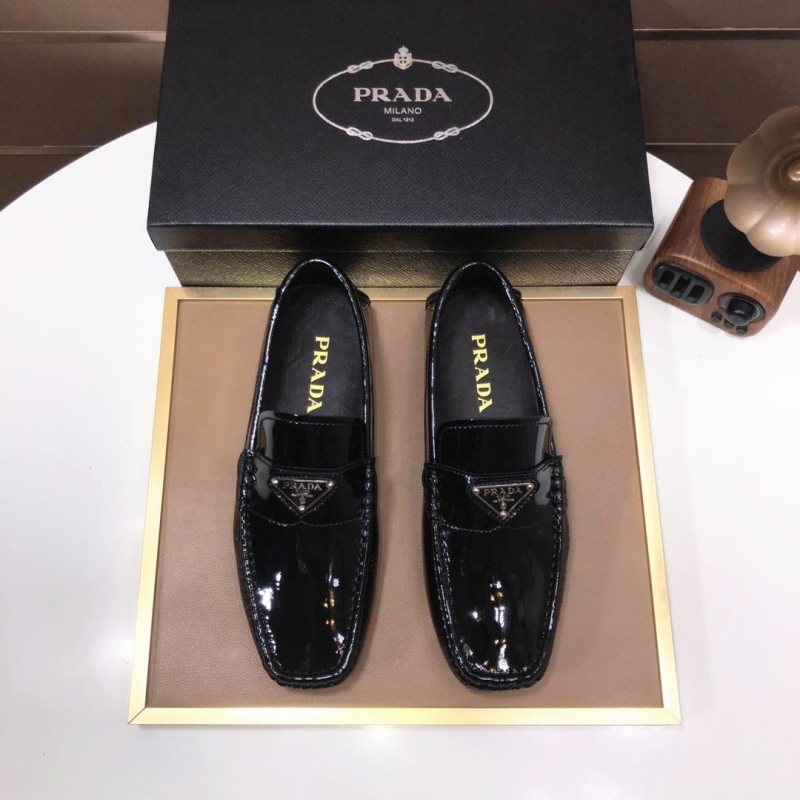 Pra*a leather shoes